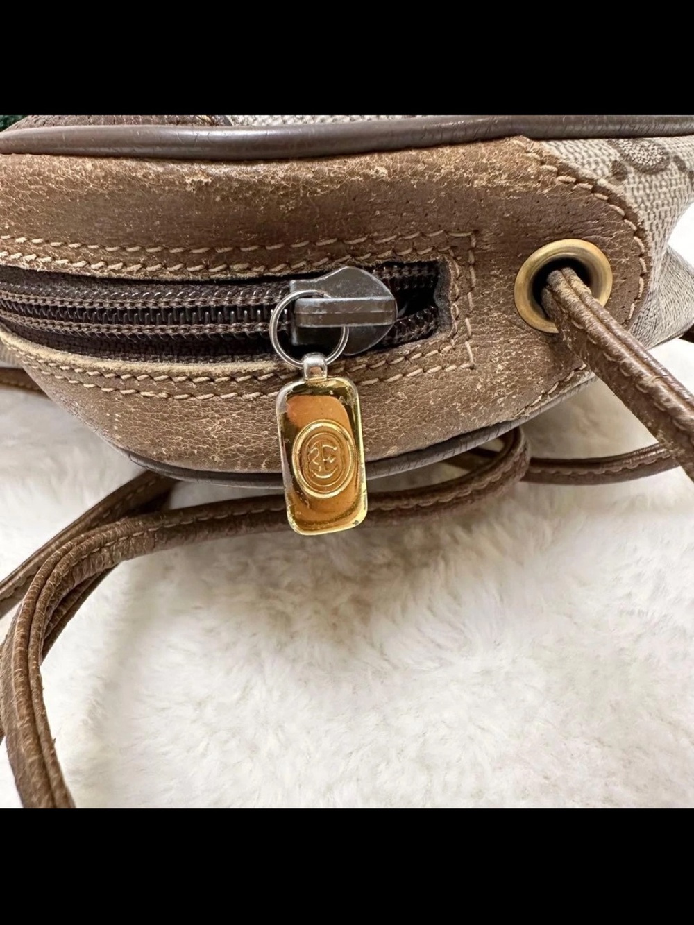 Gucci Beige GG Canvas Crossbody Bag with Brown Leather Trim - Picture 14 of 16